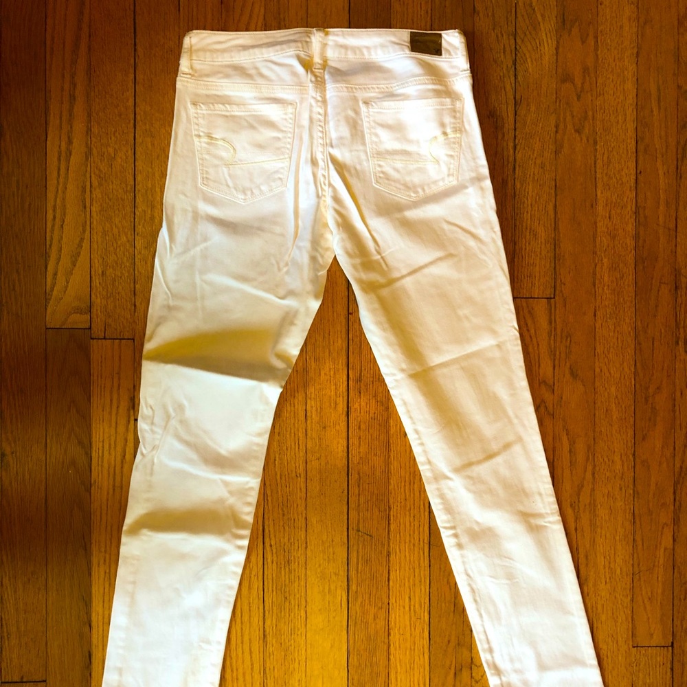 American Eagle Skinny stretch jeans, size 4 regular, white